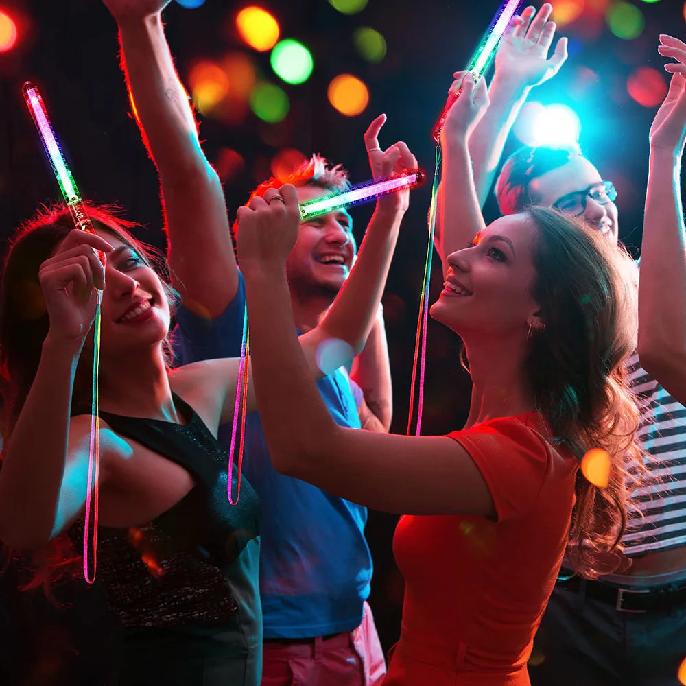 Lot de 12/24/48 Bâtons LED à Fibre Optique – Lumière Festive pour Anniversaires, Mariages, Soirées, Concerts et Clubs